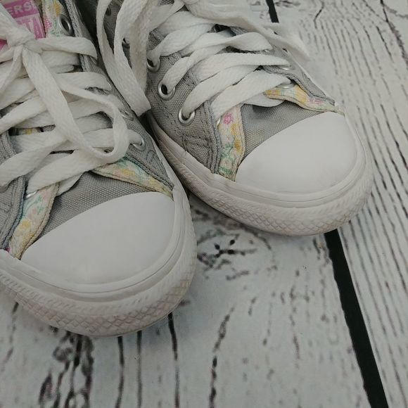 Converse Double Upper Gray Floral Sneakers - Picture 8 of 10